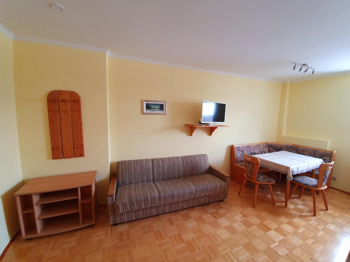 Appartement Zur Post Ferlach Esterno foto