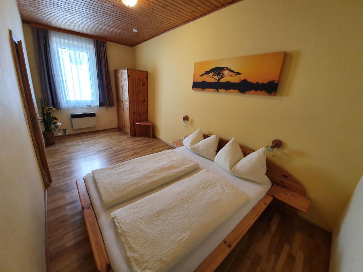 Appartement Zur Post Ferlach Esterno foto