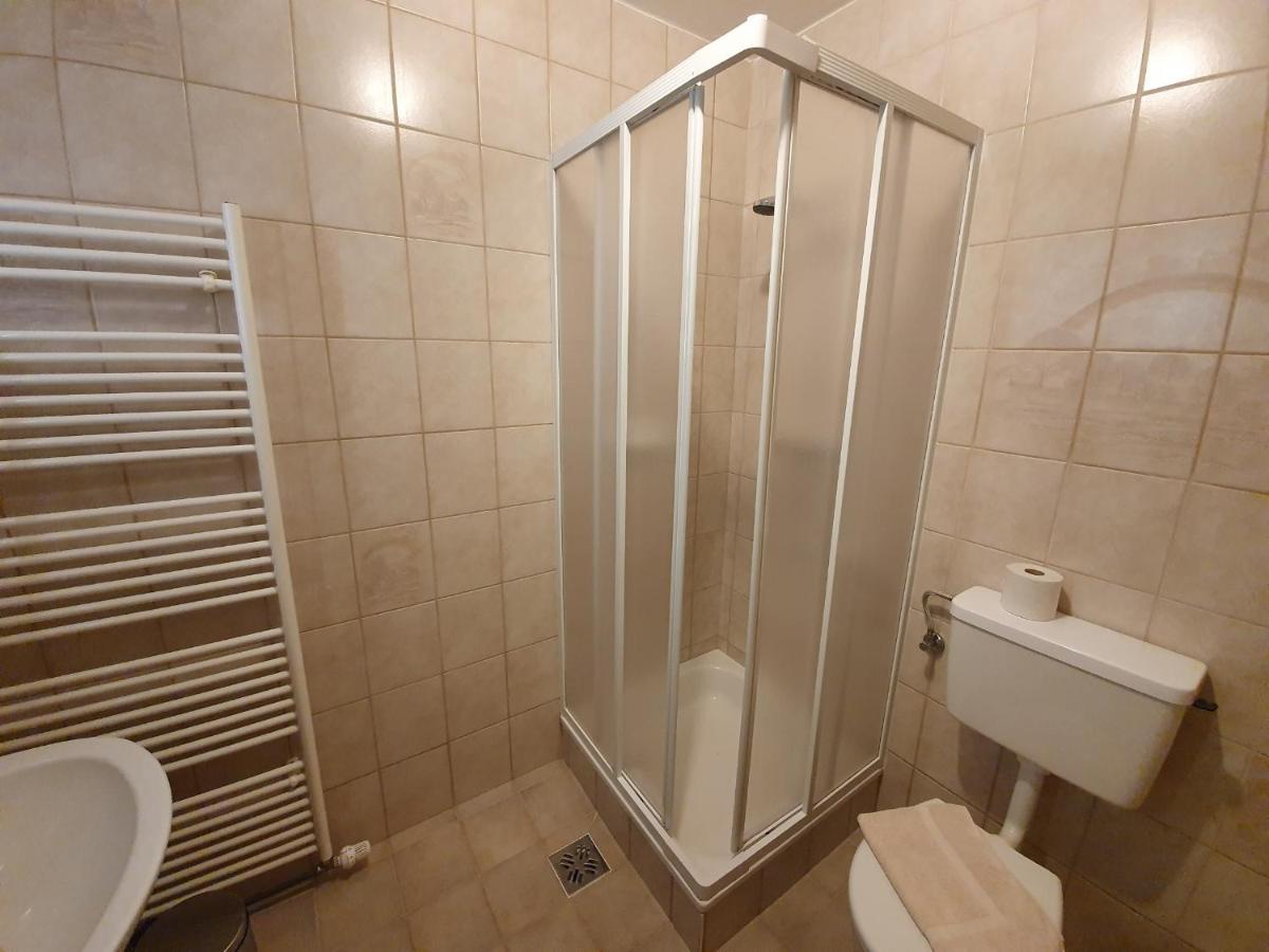 Appartement Zur Post Ferlach Esterno foto