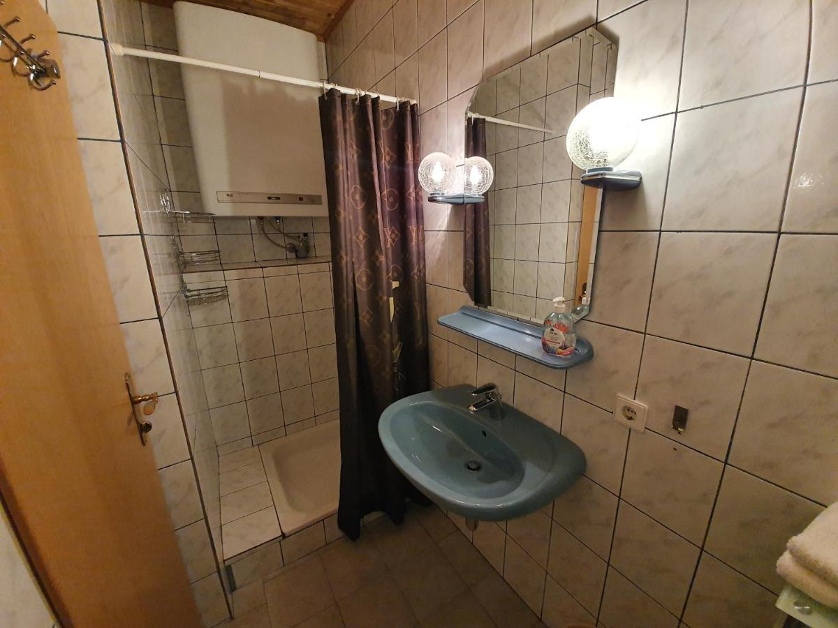 Appartement Zur Post Ferlach Esterno foto