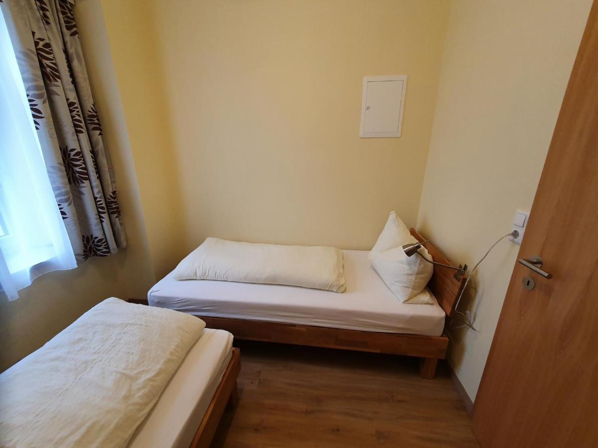 Appartement Zur Post Ferlach Esterno foto